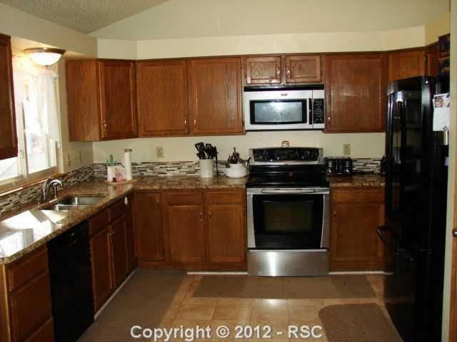 5177 Plumstead Dr, Colorado Springs, CO 80920