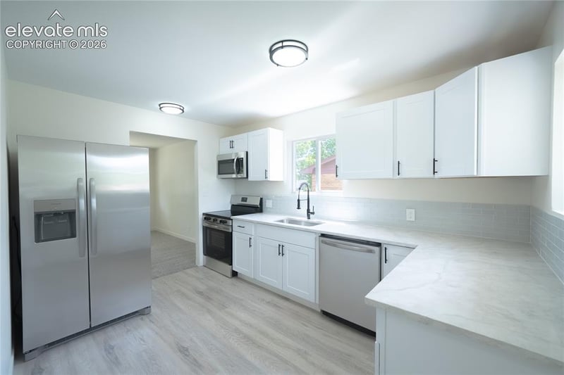 518 Yellowstone Rd, Colorado Springs, CO 80910