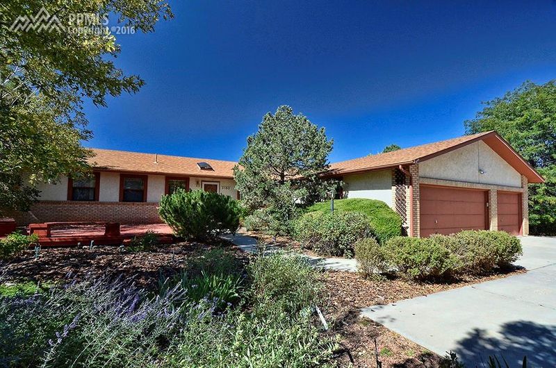 5180 Diamond Dr, Colorado Springs, CO 80918