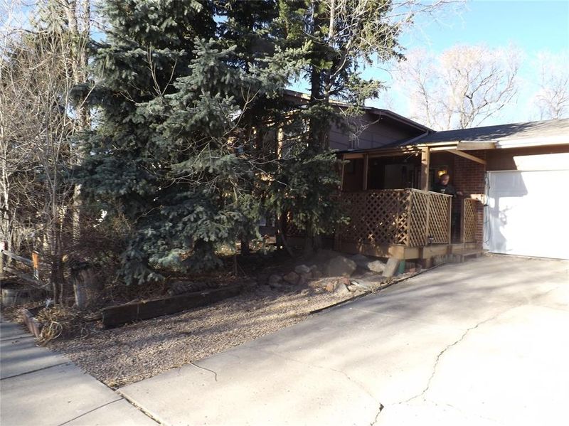 5180 Saddle Dr, Colorado Springs, CO 80918