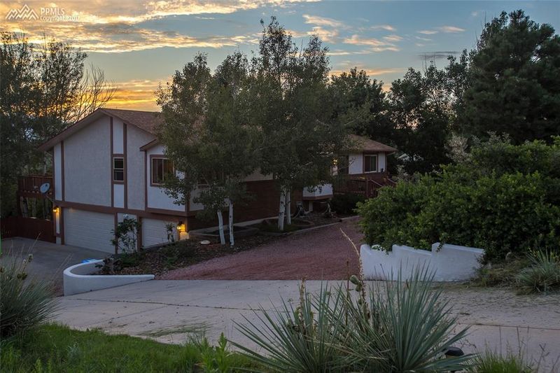 5180 Sapphire Dr, Colorado Springs, CO 80918
