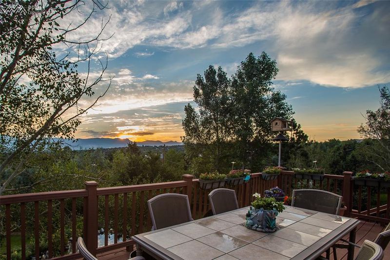 5180 Sapphire Dr, Colorado Springs, CO 80918