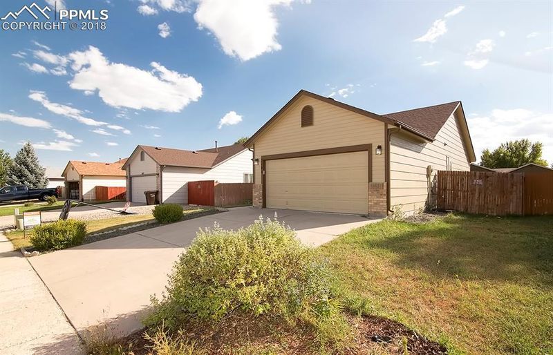 5181 Fennel Dr, Colorado Springs, CO 80911