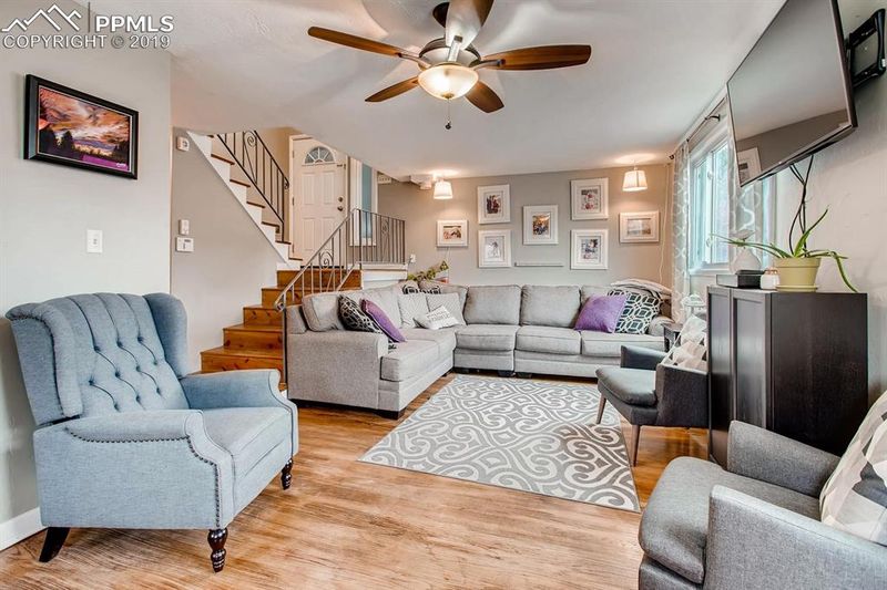 519 N Gilbert St, Castle Rock, CO 80104