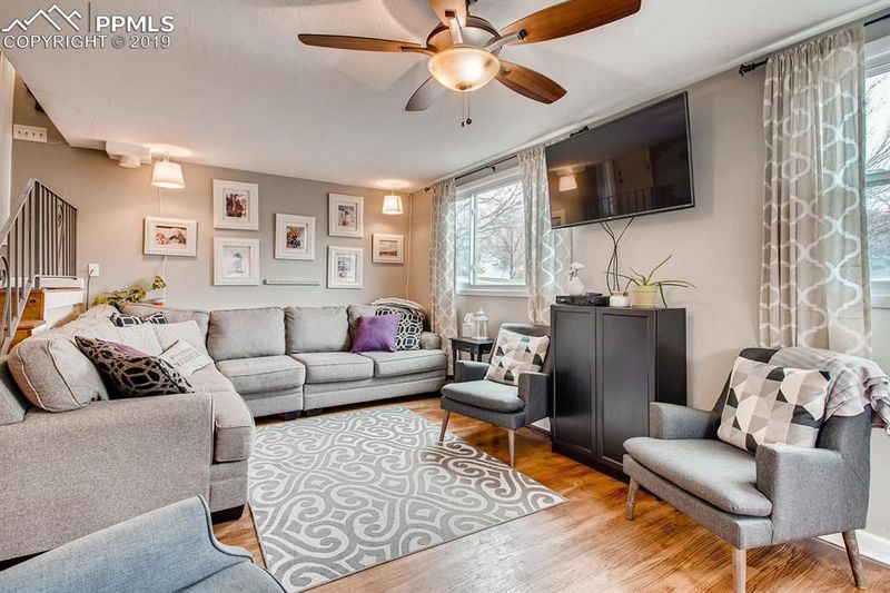 519 N Gilbert St, Castle Rock, CO 80104