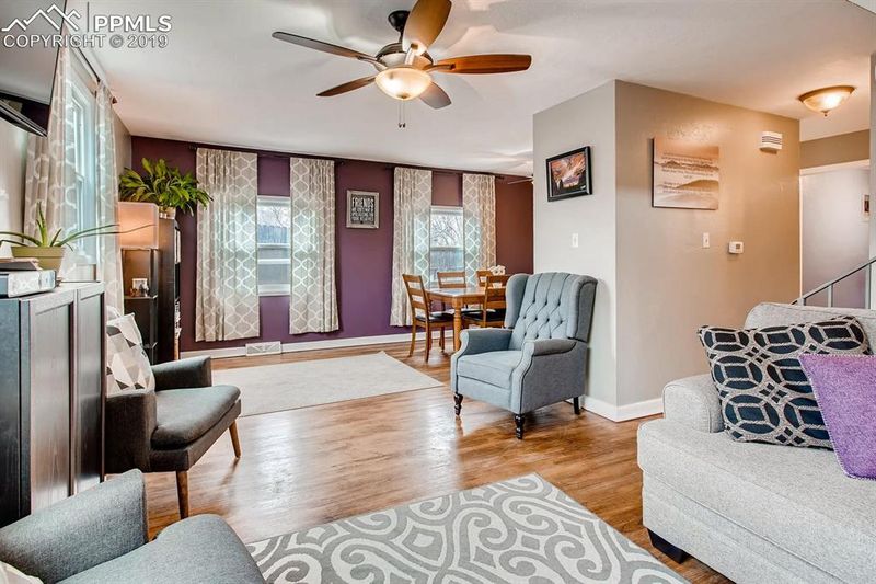 519 N Gilbert St, Castle Rock, CO 80104