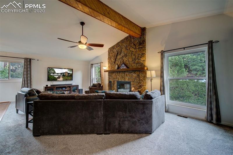 519 Pluto Dr, Colorado Springs, CO 80906