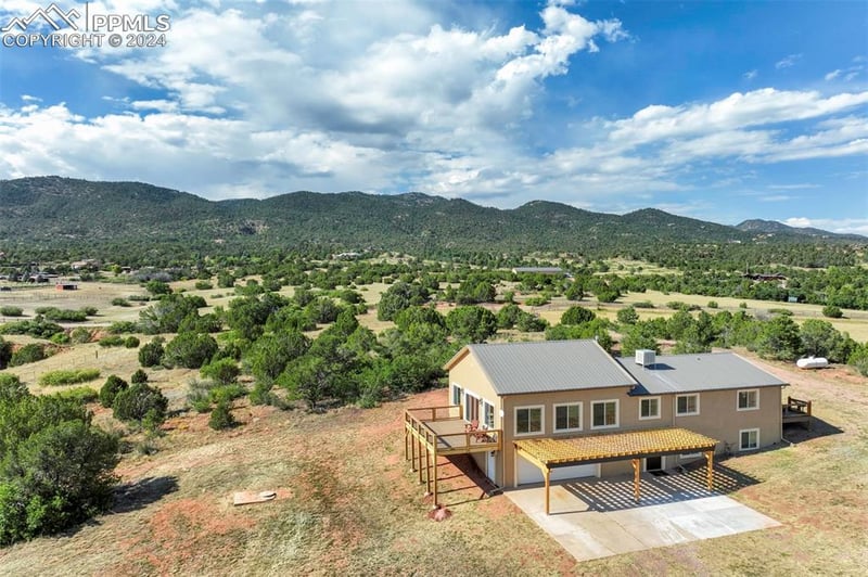 5195 Barrett Rd, Colorado Springs, CO 80926