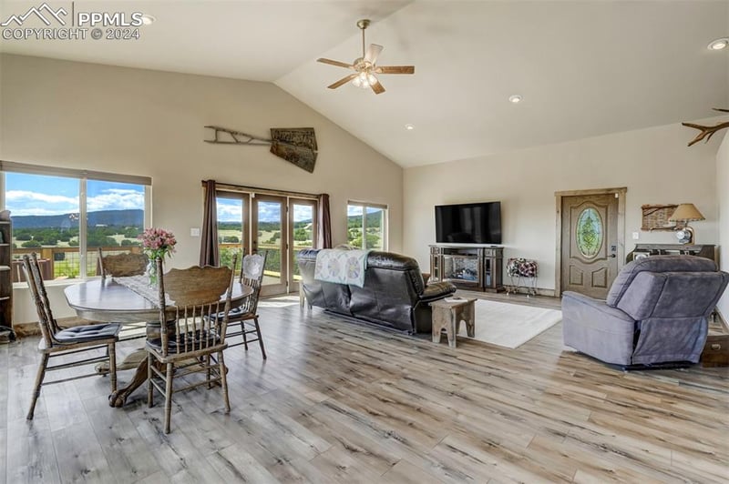 5195 Barrett Rd, Colorado Springs, CO 80926