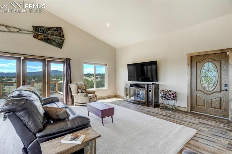 5195 Barrett Rd, Colorado Springs, CO 80926