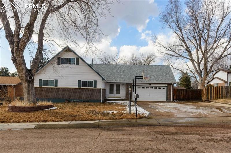 52 N Albion St, Colorado Springs, CO 80911
