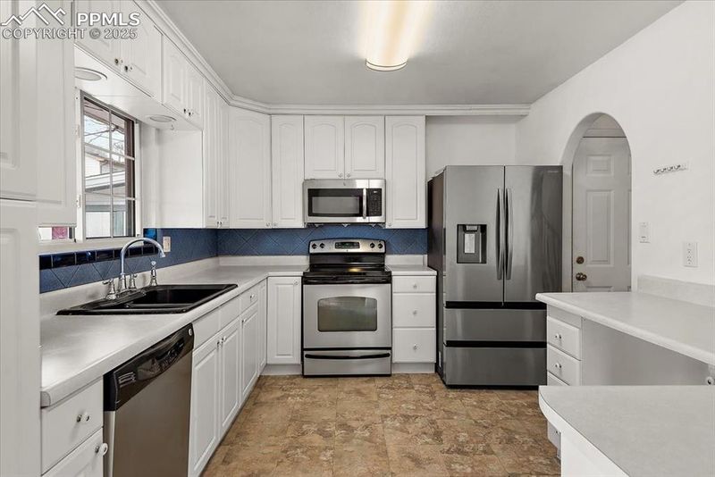 52 N Albion St, Colorado Springs, CO 80911