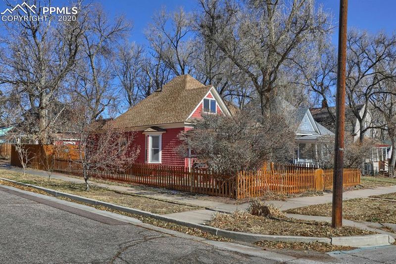 520 W Boulder St, Colorado Springs, CO 80905