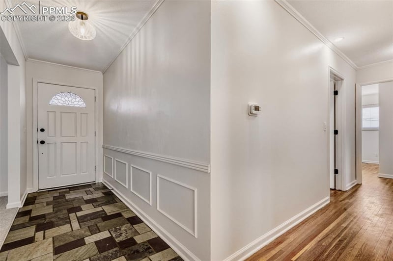 520 Crestridge Ave, Colorado Springs, CO 80906