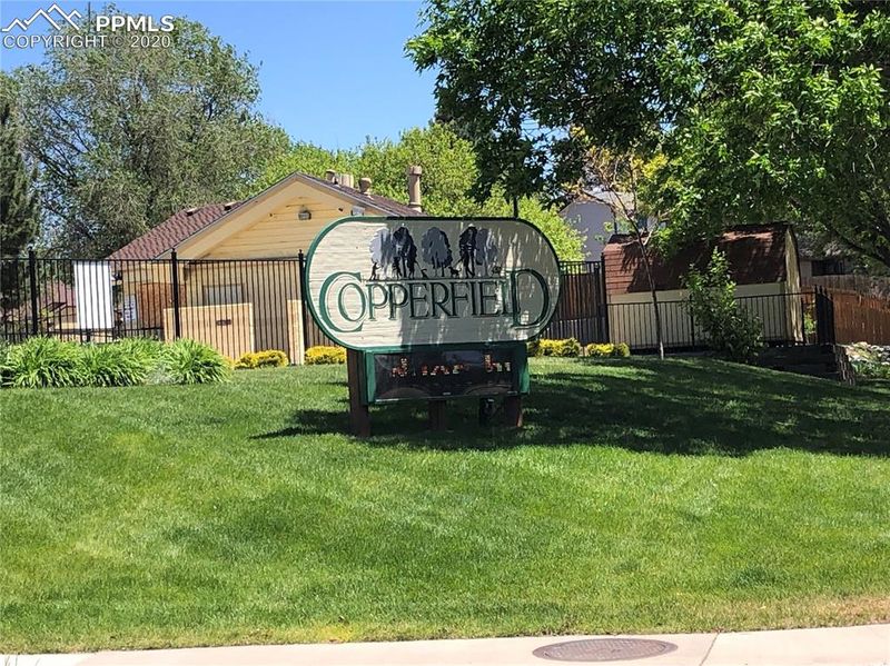 520 Upton Dr, Colorado Springs, CO 80911