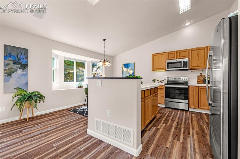 5205 Mountain Villa Grv, Colorado Springs, CO 80917
