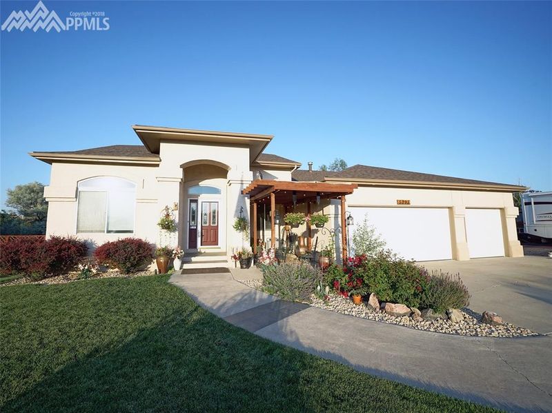 5205 Sapphire Dr, Colorado Springs, CO 80918