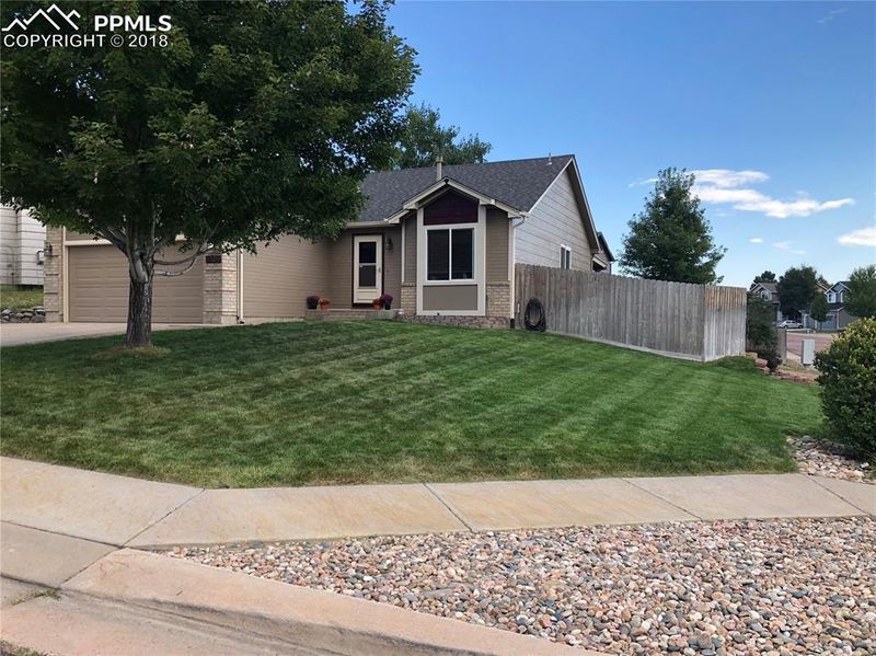 5209 Sparrow Hawk Way, Colorado Springs, CO 80911