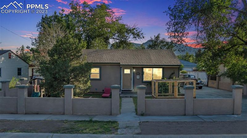 521 E St Elmo Ave, Colorado Springs, CO 80905