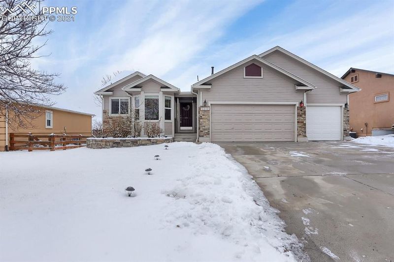 5210 Barnstormers Ave, Colorado Springs, CO 80911