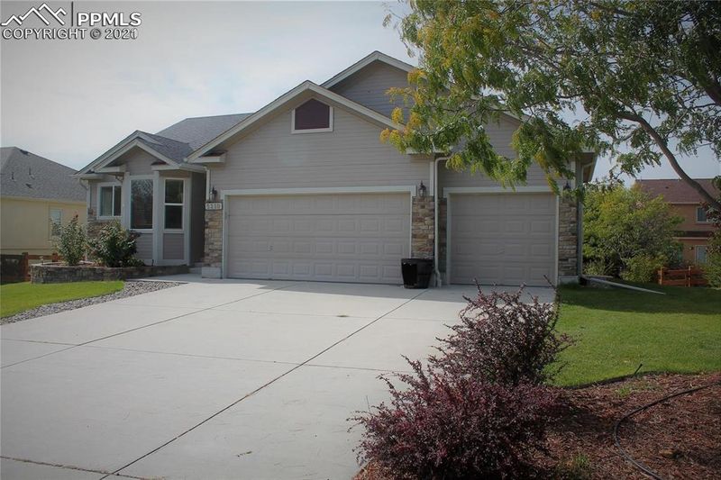 5210 Barnstormers Ave, Colorado Springs, CO 80911