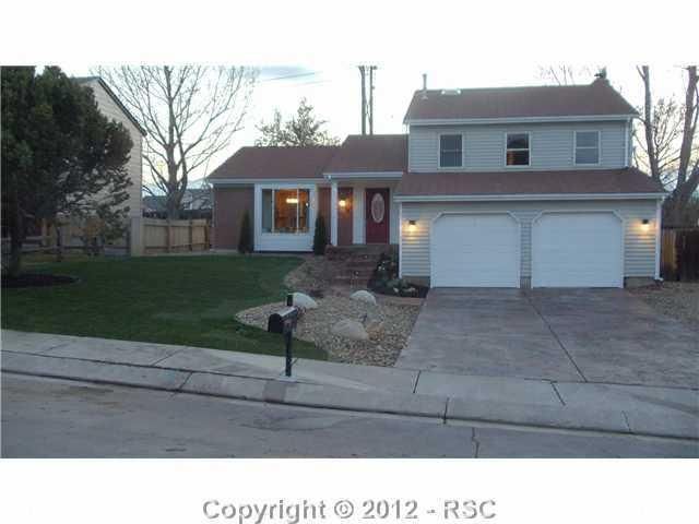 5210 Picket Dr, Colorado Springs, CO 80918