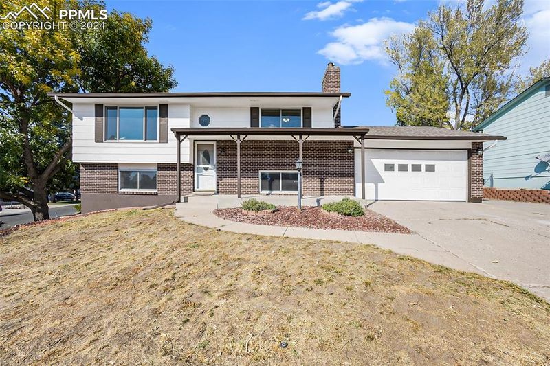 5210 Redondo Cir, Colorado Springs, CO 80918
