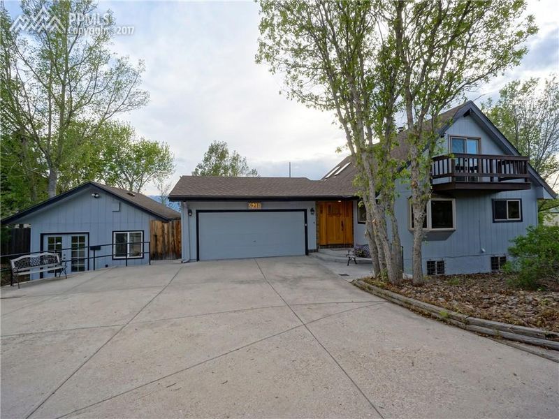5210 Sapphire Dr, Colorado Springs, CO 80918