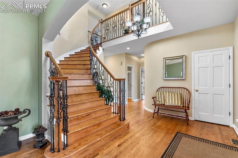 5212 S Geneva St, Englewood, CO 80111