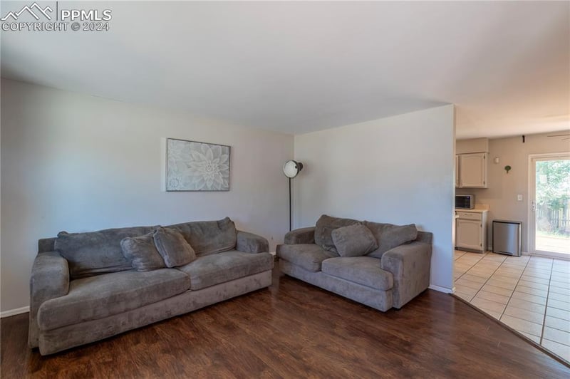 5215 Hunters Rn, Colorado Springs, CO 80911