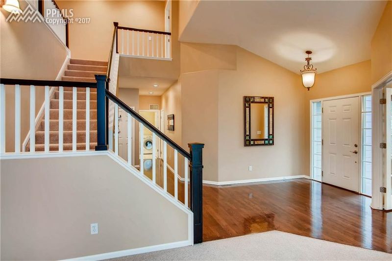5216 Sunset Ridge Dr, Colorado Springs, CO 80917