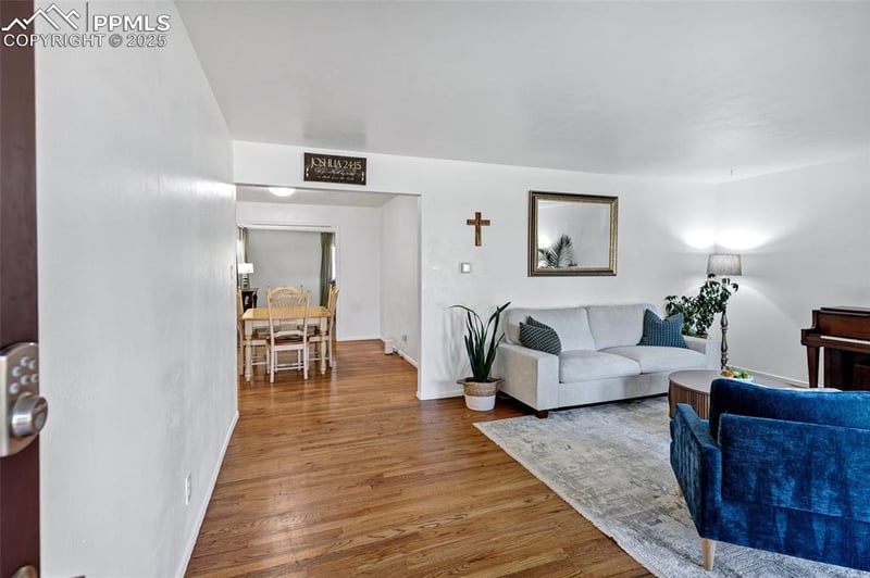 522 Cypress Dr, Colorado Springs, CO 80911