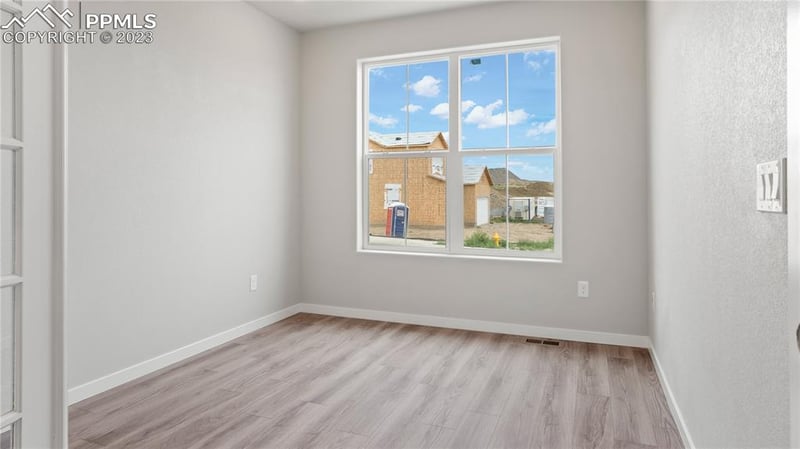 5222 Roundhouse Dr, Colorado Springs, CO 80925