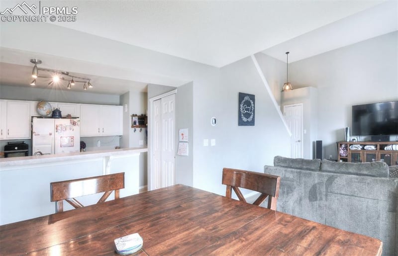 5223 Prairie Grass Ln, Colorado Springs, CO 80922