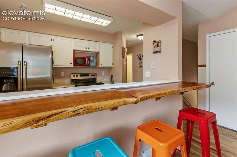 5223 Solar Ridge Dr, Colorado Springs, CO 80917