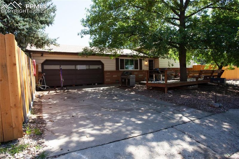 5225 Galena Dr, Colorado Springs, CO 80918