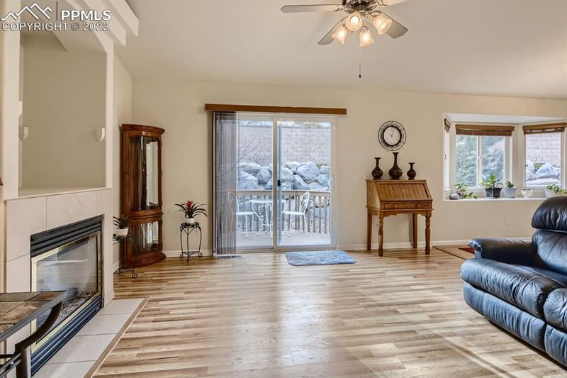 5225 Mountain Peak Point, Colorado Springs, CO 80917