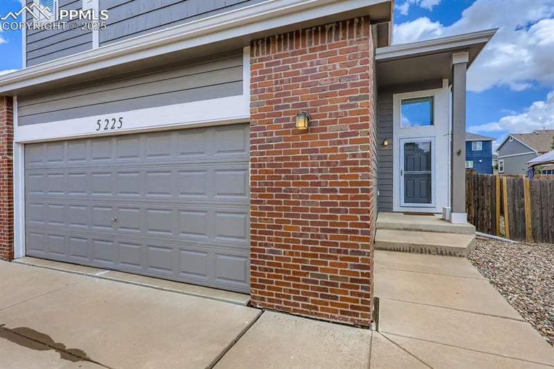 5225 Stone Fence Dr, Colorado Springs, CO 80922