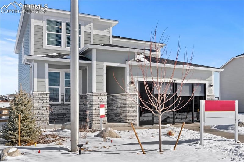 5227 Roundhouse Dr, Colorado Springs, CO 80925