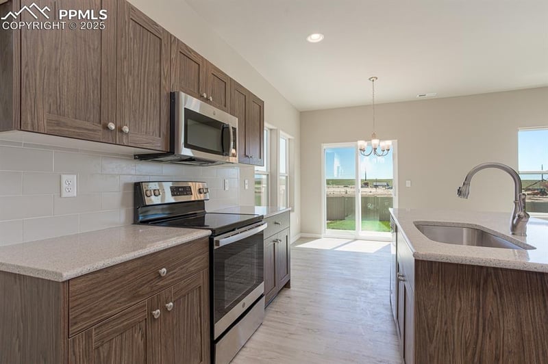 5229 Devers Ct, Colorado Springs, CO 80925