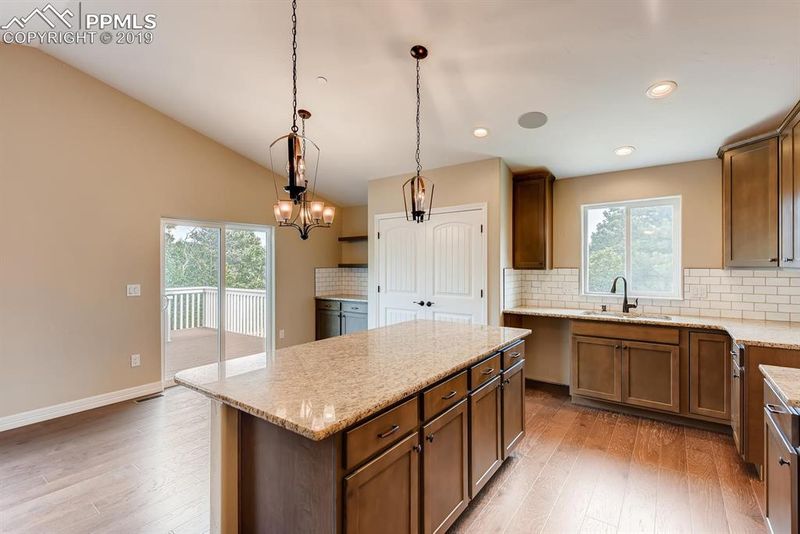 523 Mountain Pass Vw, Colorado Springs, CO 80906