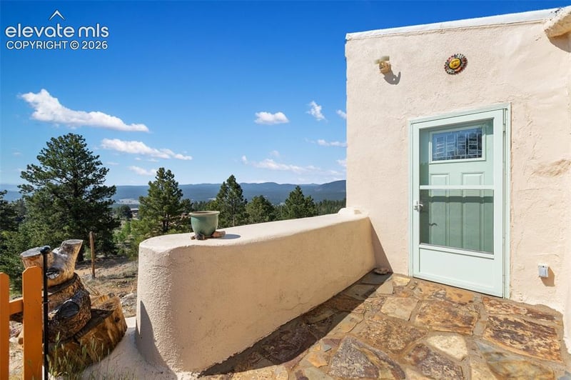523 Navajo Trl, Florissant, CO 80816