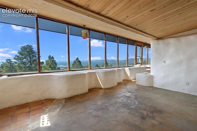 523 Navajo Trl, Florissant, CO 80816