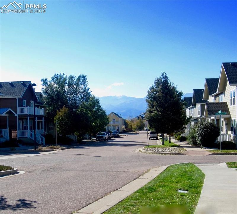 5230 Dovetail Ln, Colorado Springs, CO 80916