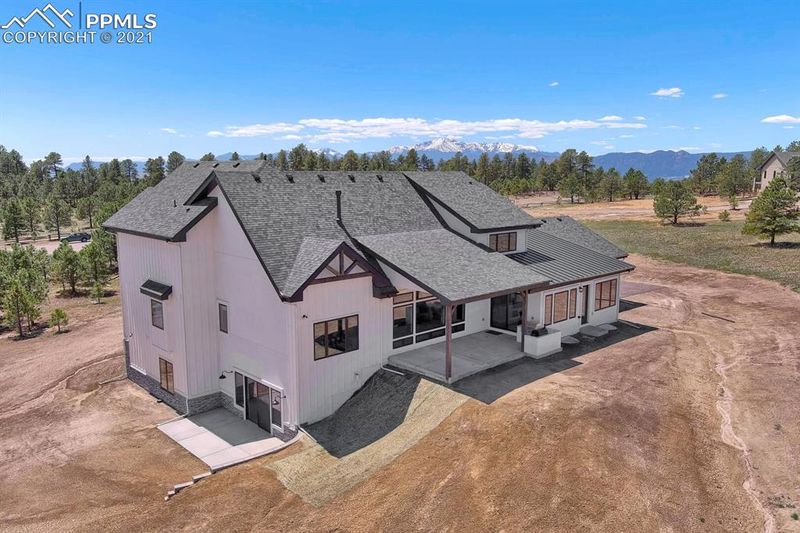5230 Old Stagecoach Rd, Colorado Springs, CO 80908