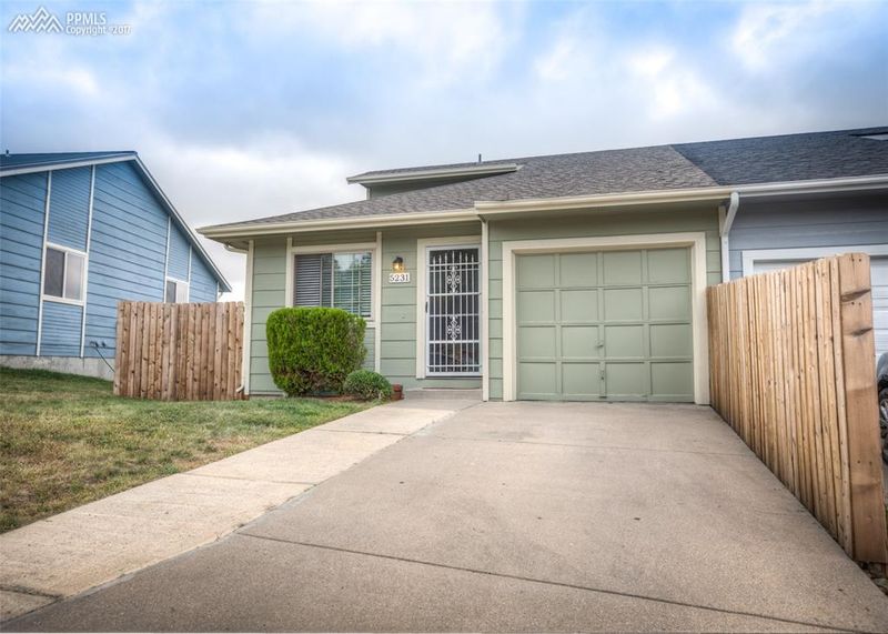 5231 Solar Ridge Dr, Colorado Springs, CO 80917