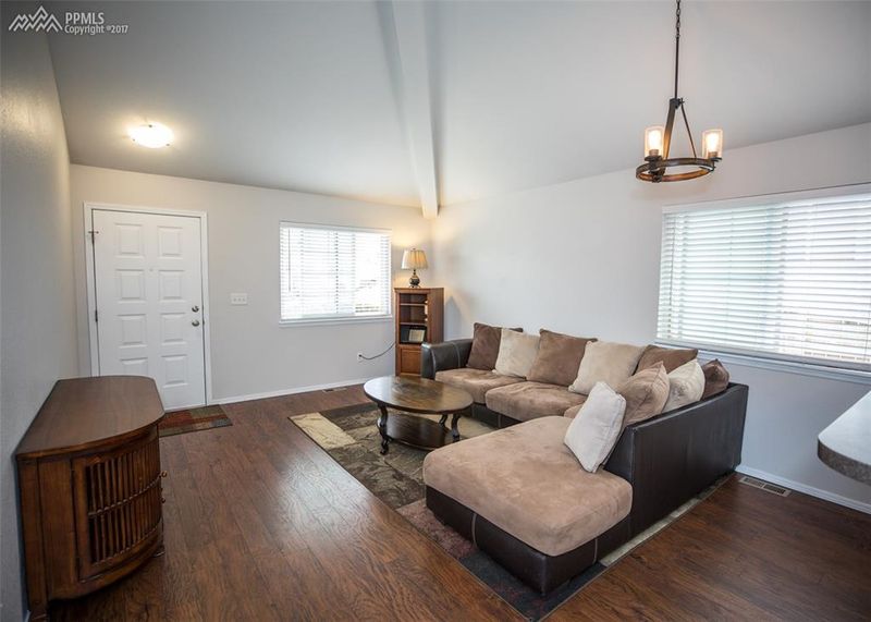 5231 Solar Ridge Dr, Colorado Springs, CO 80917