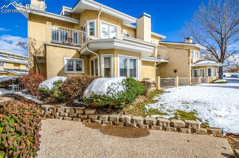 524 Observatory Dr, Colorado Springs, CO 80904
