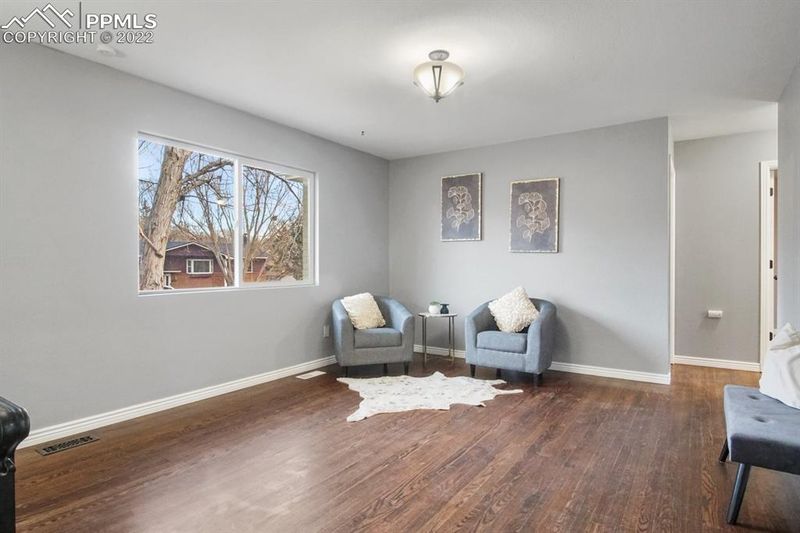 524 Rowe Ln, Colorado Springs, CO 80911