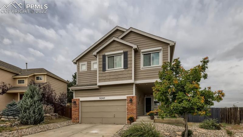5240 Prairie Grass Ln, Colorado Springs, CO 80922